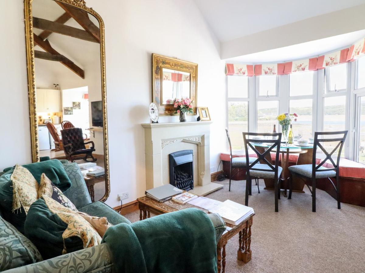 Bay View Apartment ポルスマドグ エクステリア 写真
