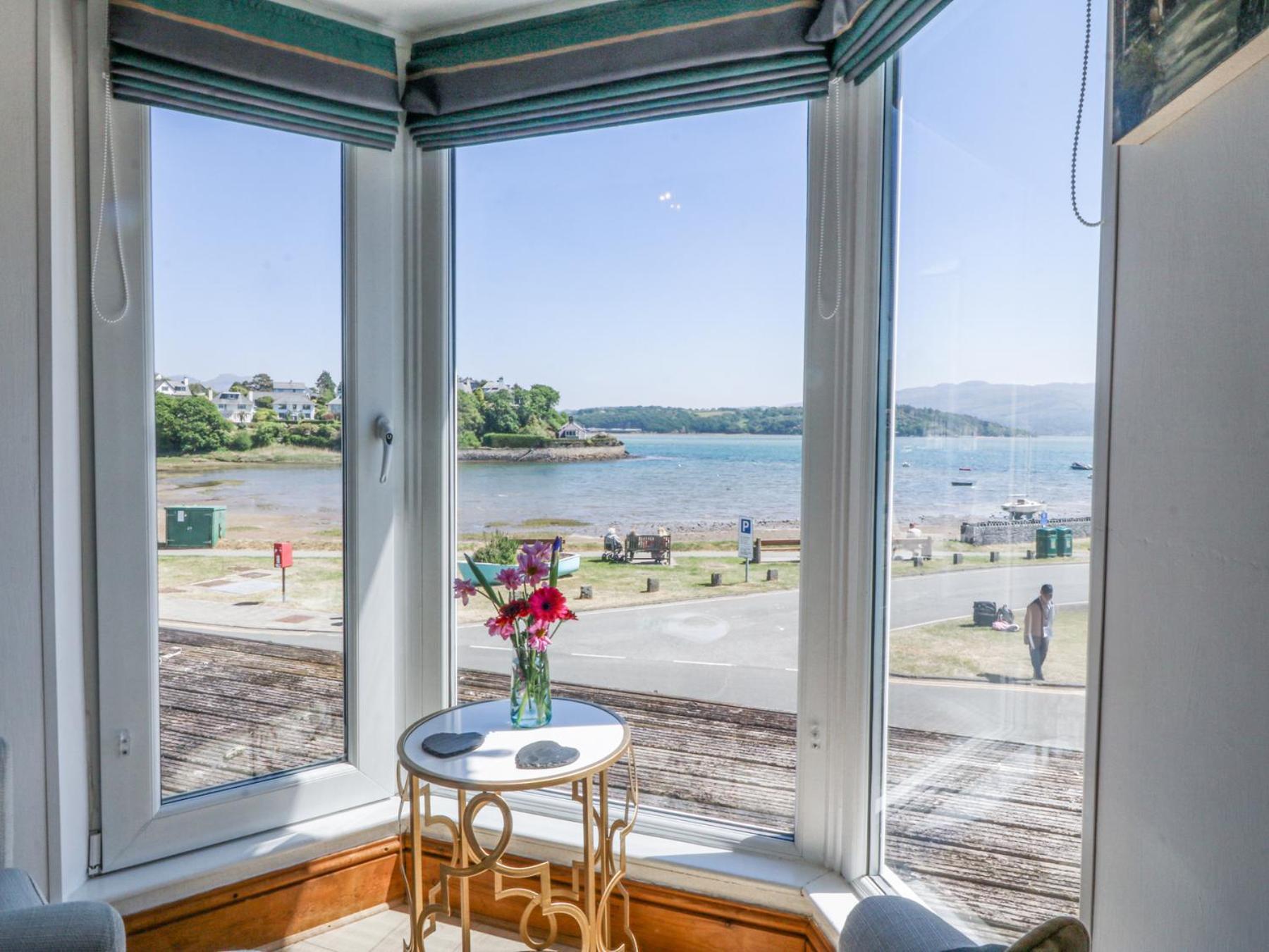 Bay View Apartment ポルスマドグ エクステリア 写真